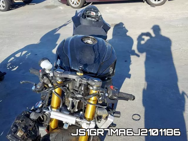 JS1GR7MA6J2101186_9.webp