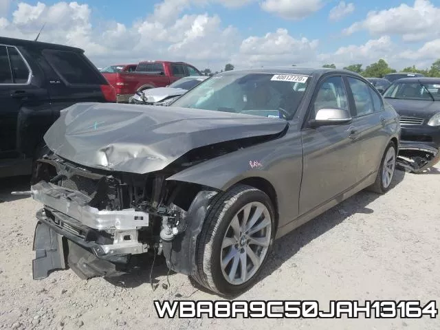 WBA8A9C50JAH13164_2.webp
