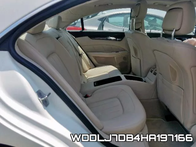WDDLJ7DB4HA197166_6.webp
