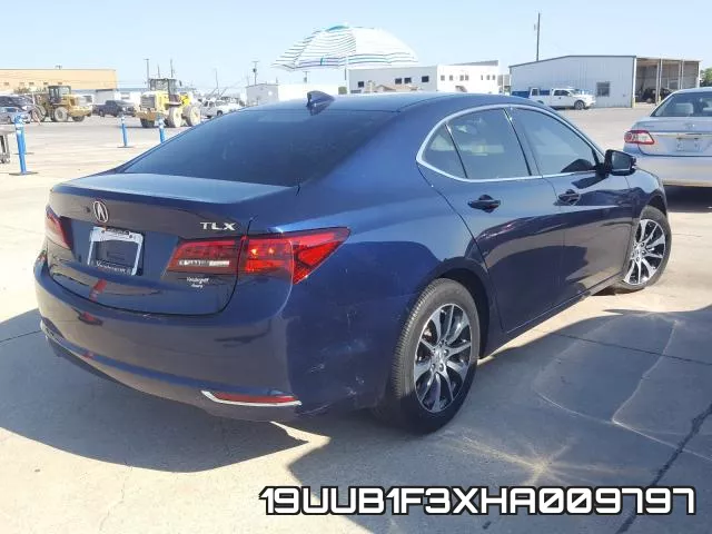 19UUB1F3XHA009797