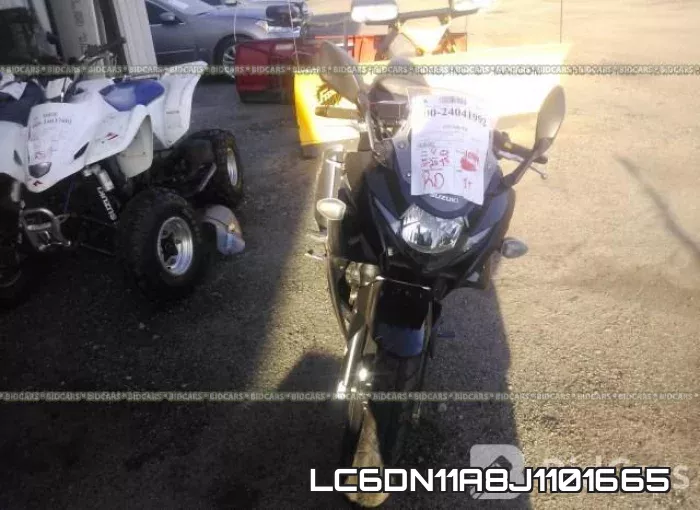 LC6DN11A8J1101665_5.webp