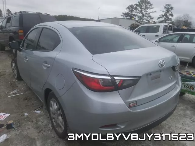 3MYDLBYV8JY317523_3.webp