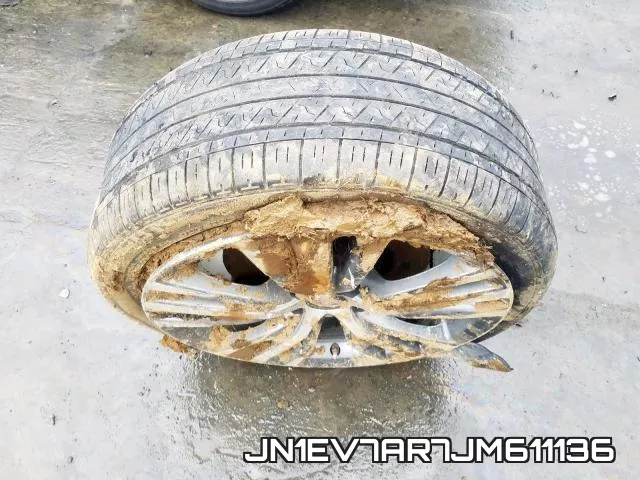 JN1EV7AR7JM611136_9.webp