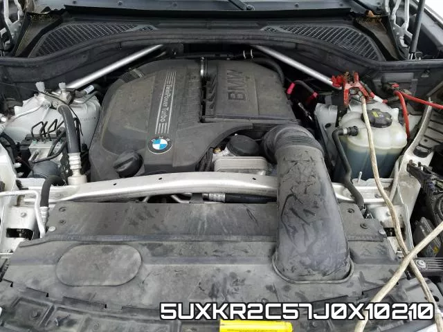5UXKR2C57J0X10210_7.webp