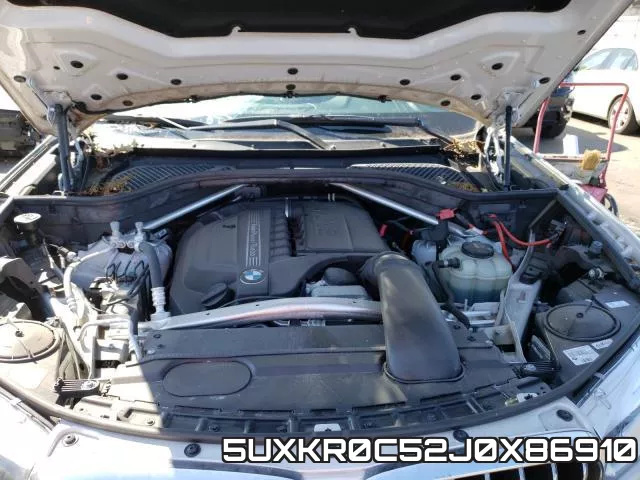 5UXKR0C52J0X86910_7.webp