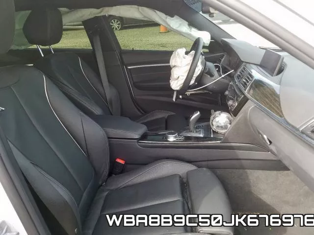 WBA8B9C50JK676976_5.webp