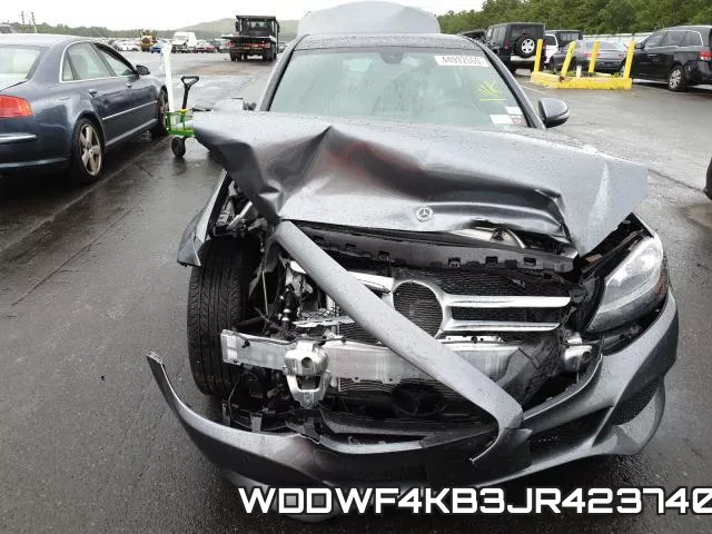 WDDWF4KB3JR423740_9.webp