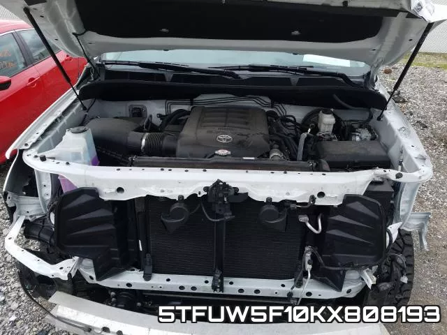 5TFUW5F10KX808193_7.webp