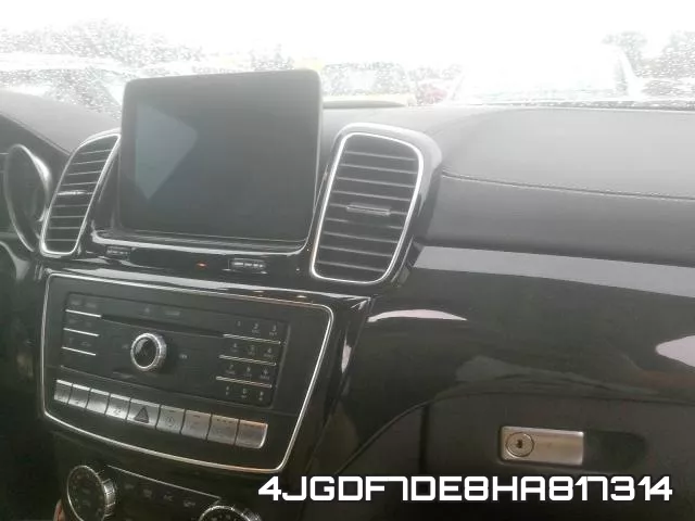 4JGDF7DE8HA817314_9.webp