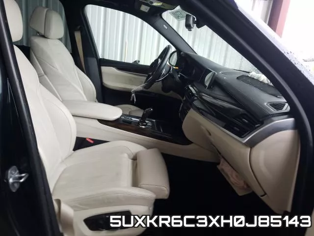 5UXKR6C3XH0J85143_5.webp