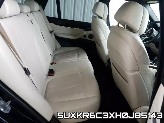 5UXKR6C3XH0J85143_6.webp
