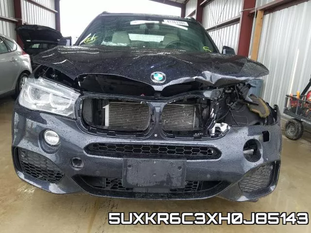 5UXKR6C3XH0J85143_9.webp