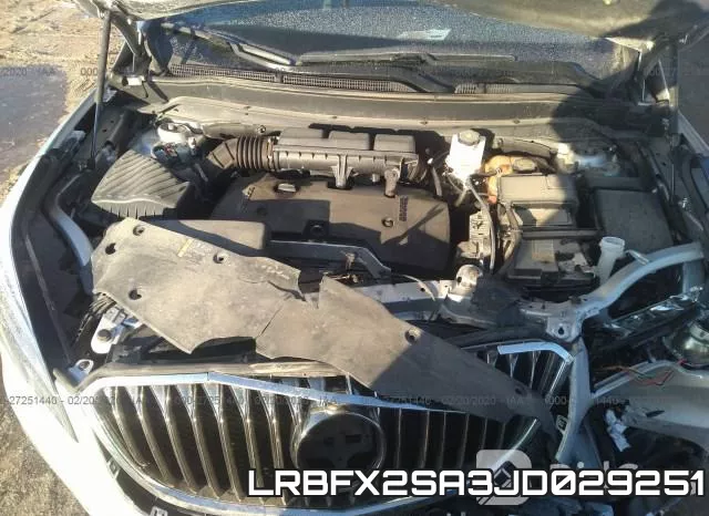 LRBFX2SA3JD029251_10.webp