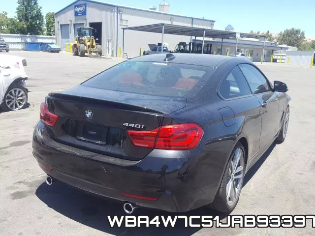 WBA4W7C51JAB93397_4.webp