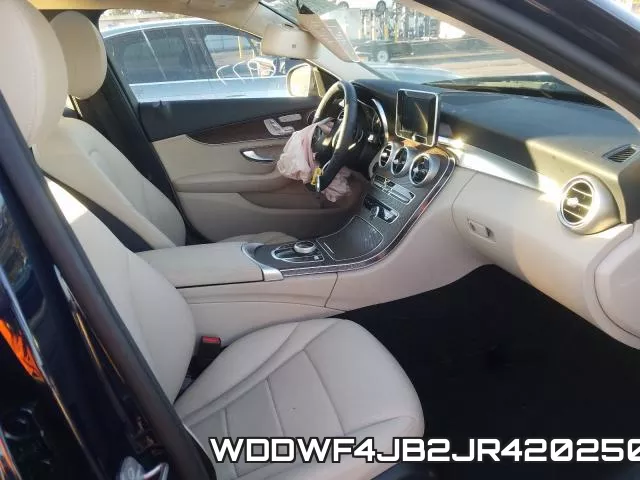 WDDWF4JB2JR420250_5.webp