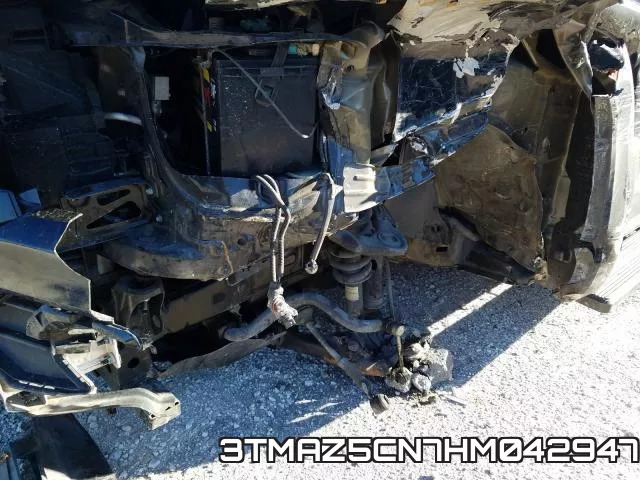 3TMAZ5CN7HM042947_9.webp