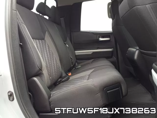 5TFUW5F18JX738263_6.webp