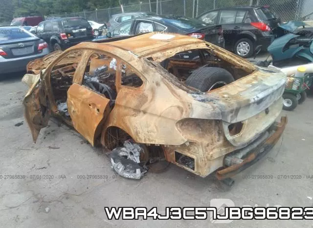 WBA4J3C57JBG96823_3.webp