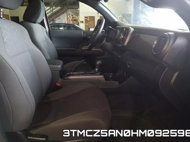 3TMCZ5AN0HM092598_5.webp