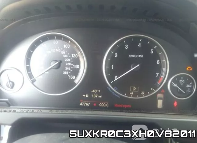 5UXKR0C3XH0V82011