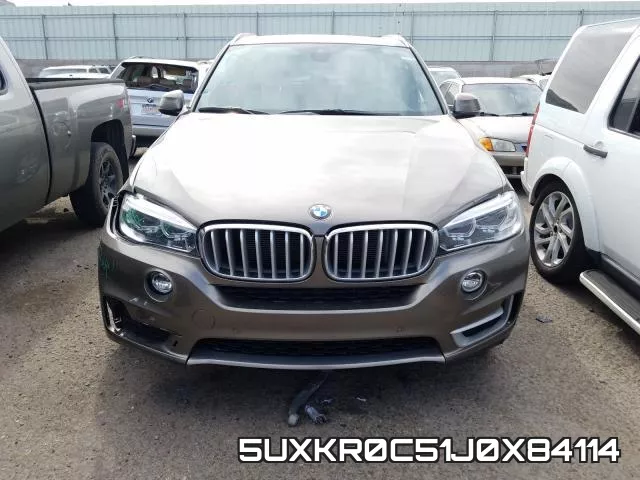 5UXKR0C51J0X84114_9.webp