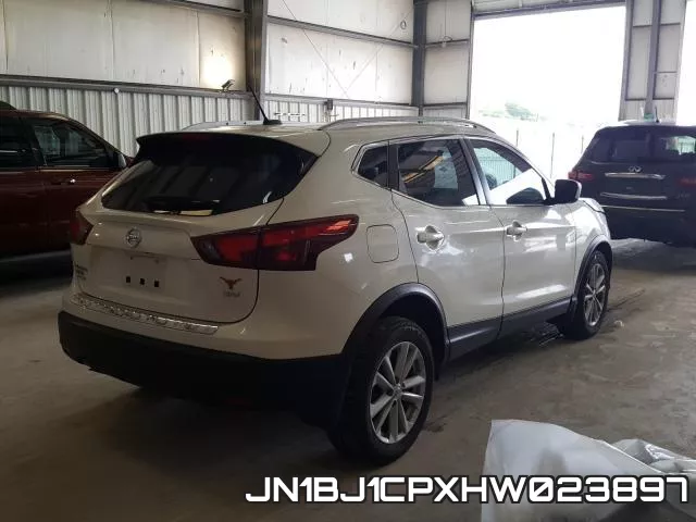 JN1BJ1CPXHW023897_4.webp