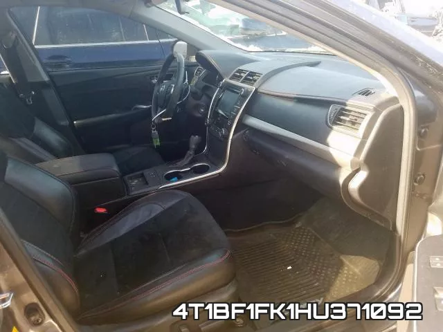 4T1BF1FK1HU371092_5.webp