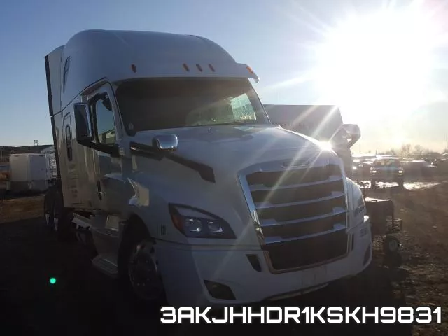 3AKJHHDR1KSKH9831_1.webp