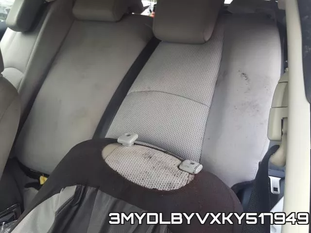 3MYDLBYVXKY517949_6.webp