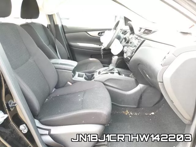 JN1BJ1CR7HW142203_5.webp