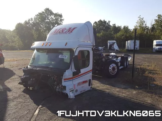 1FUJHTDV3KLKN6065_2.webp