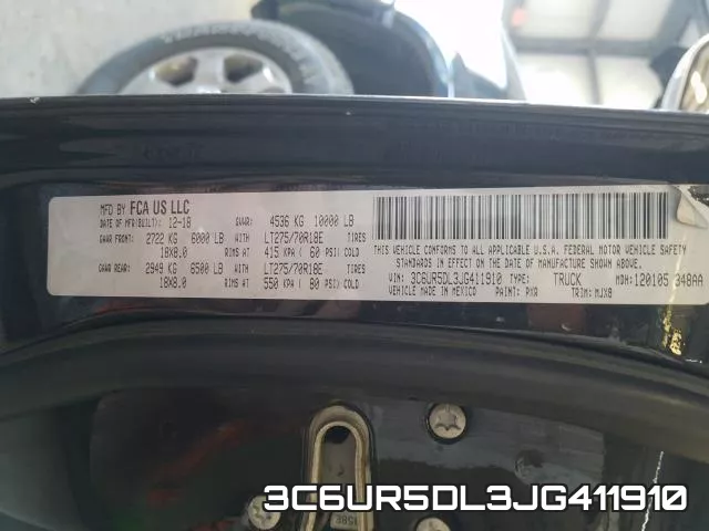 3C6UR5DL3JG411910_10.webp