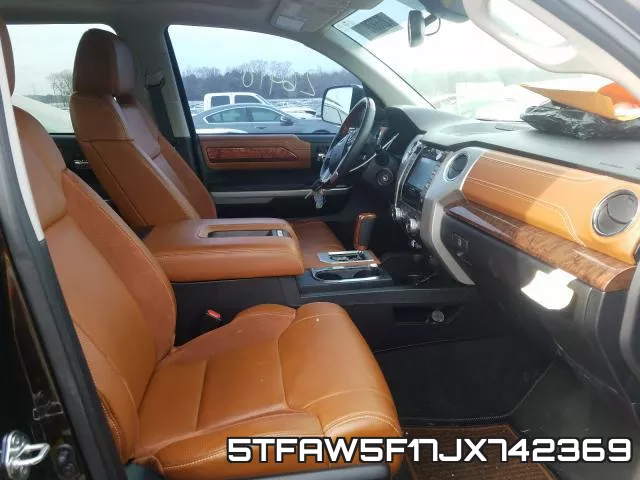 5TFAW5F17JX742369