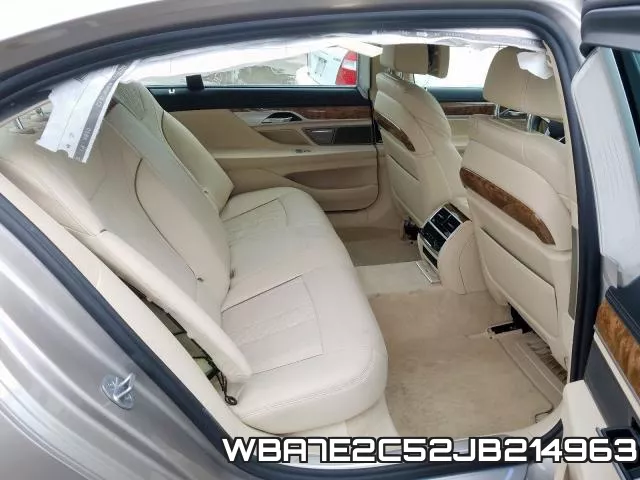 WBA7E2C52JB214963_6.webp