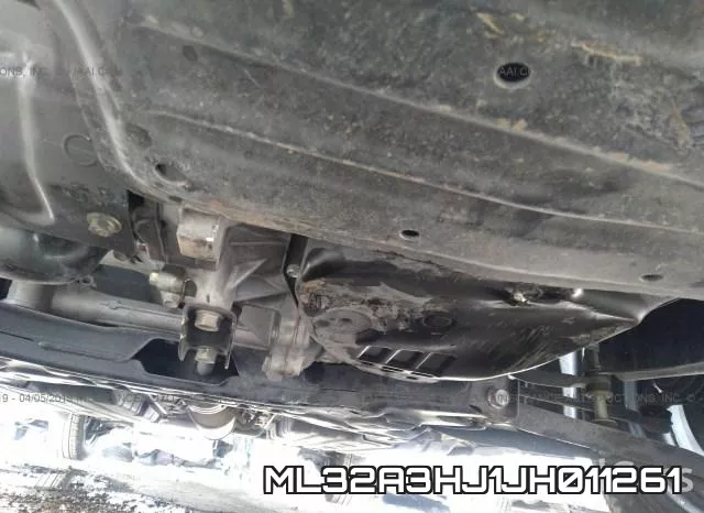 ML32A3HJ1JH011261_6.webp