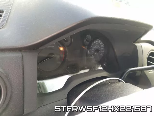 5TFRW5F12HX221587_8.webp