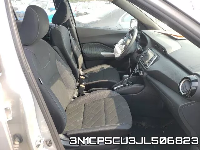 3N1CP5CU3JL506823_5.webp