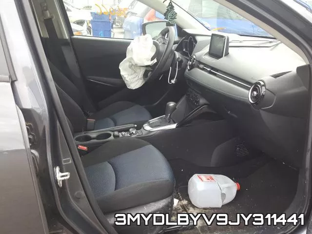 3MYDLBYV9JY311441_5.webp