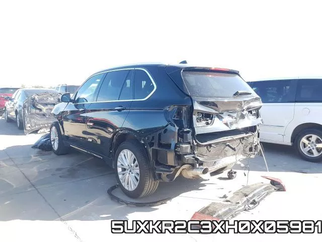 5UXKR2C3XH0X05981_3.webp