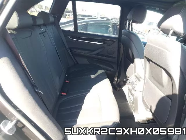 5UXKR2C3XH0X05981_6.webp