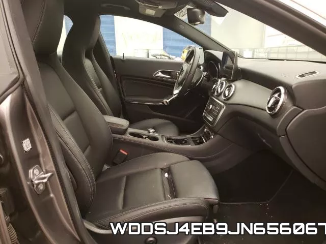 WDDSJ4EB9JN656067