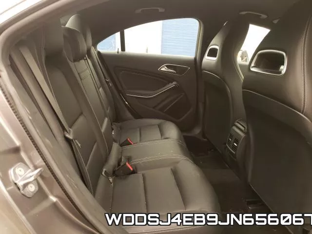 WDDSJ4EB9JN656067_6.webp