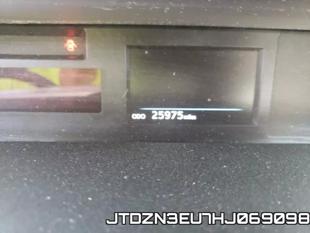 JTDZN3EU7HJ069098_8.webp