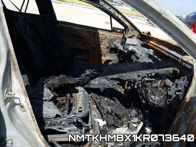 NMTKHMBX1KR073640_5.webp