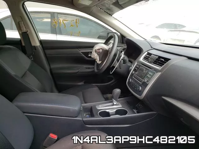 1N4AL3AP9HC482105_5.webp