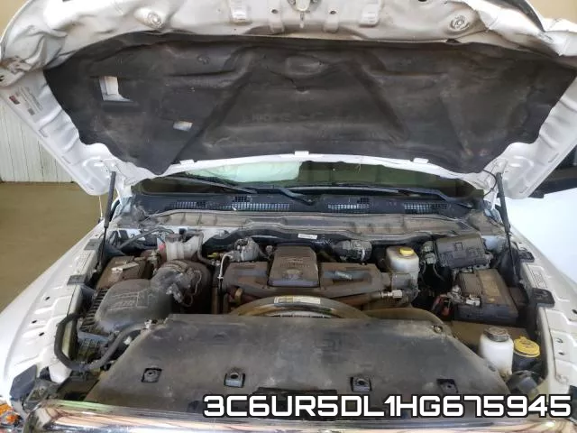 3C6UR5DL1HG675945_7.webp