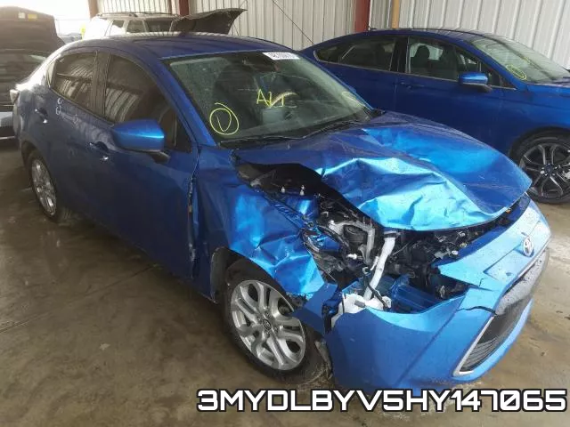 3MYDLBYV5HY147065_1.webp