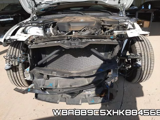 WBA8B9C5XHK884566_9.webp