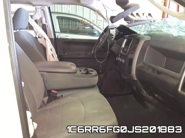 1C6RR6FG0JS201883_5.webp