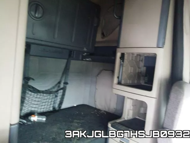 3AKJGLBG7HSJB0932_6.webp